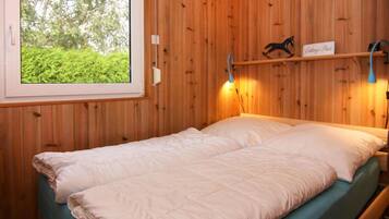 Bungalow | 2 bedrooms, individually furnished