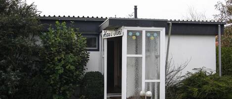 Bungalow | Exterior