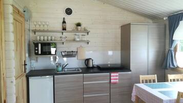 House | Private kitchen | Electric kettle, toaster, highchair