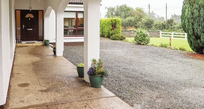 THE ARCHES, family friendly in Adamstown, County Wexford