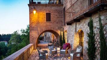 3 bedrooms, Internet