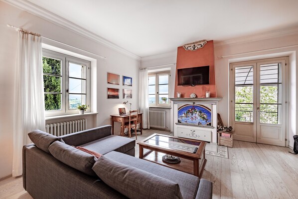 House - Casabella With Garden (Monteleone d'Orvieto)