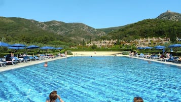 Apartamento | Piscina | Una piscina al aire libre