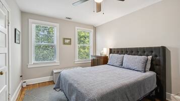 1 bedroom, iron/ironing board, travel crib, WiFi