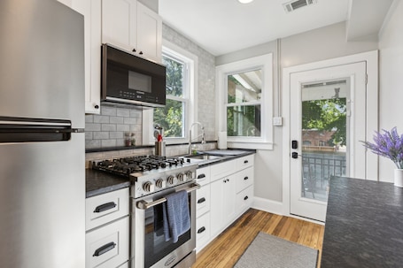 Fridge, microwave, oven, stovetop. Bright airy new 1-bedroom with on charming Capitol Hill Washington, DC