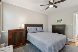 1 makuuhuone, silitysrauta/-lauta, vauvan matkasänky, Wi-Fi