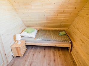 House | 3 bedrooms, individually furnished, bed sheets - Holiday Home in Przewloka Near Baltic Beach (Ustka)