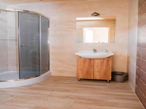 House | Bathroom - Holiday Home in Przewloka Near Baltic Beach (Ustka)