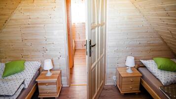 House | 3 bedrooms, individually furnished, bed sheets