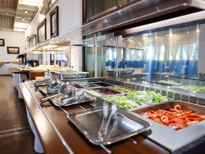 Apartment | Dining - Apartments Medena, Seget Donji, Trogir With Pools (Seget)