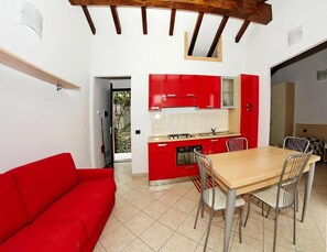 Apartment | Living room - Apartment in Castellaro With Garden (Casanova Lerrone)