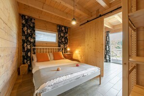 House | 2 bedrooms, individually furnished, bed sheets - Wooden Home by Lake Klepnicko With Pier (Łobez)