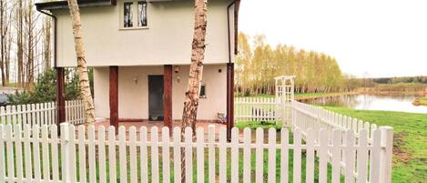 House | Property grounds