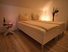 2 habitaciones y muebles diferentes 