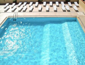 Apartment | Pool | Outdoor pool