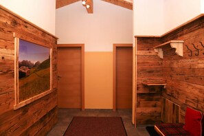 Interior - Chalet in Neukirchen Near Wildkogel Arena (Neukirchen am Grossvenediger)
