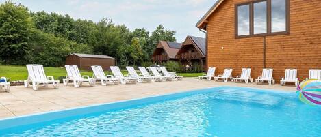 独立别墅 | 泳池 | 室外游泳池