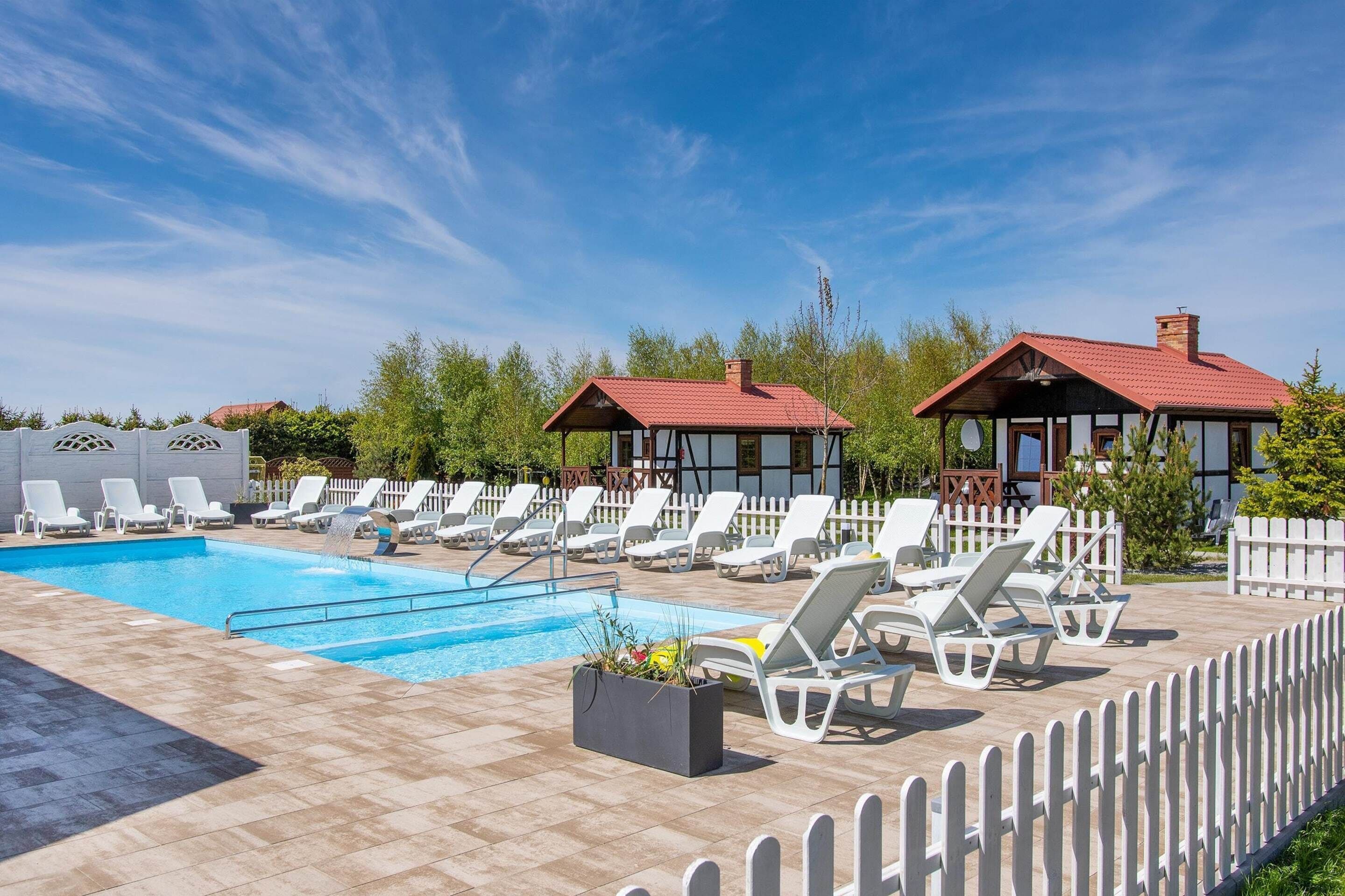 Hus | Pool | Utomhuspool