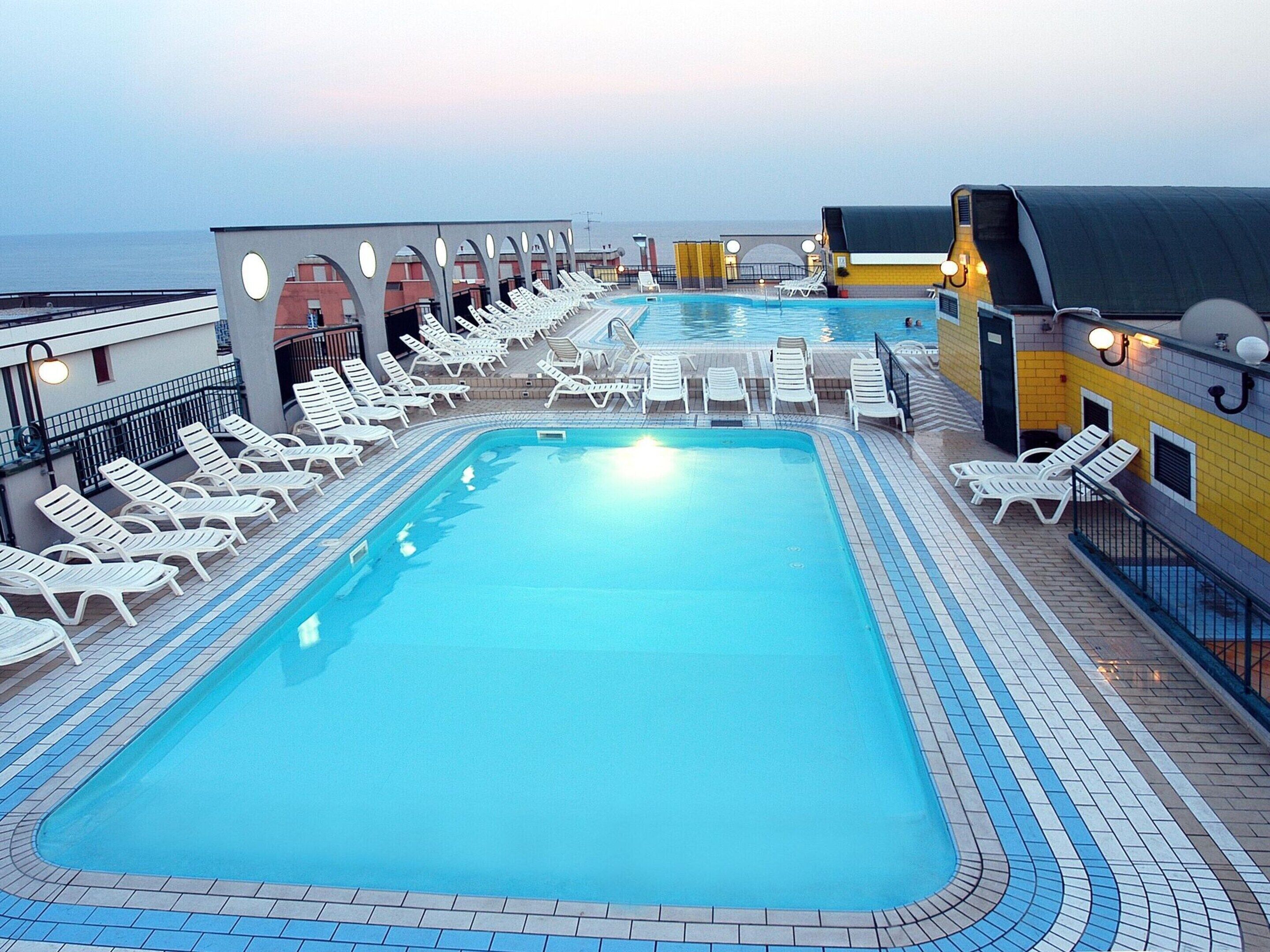 Appartement | Zwembad | Een buitenzwembad