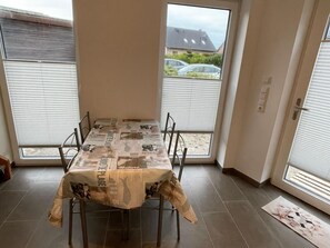 Apartment | Dining