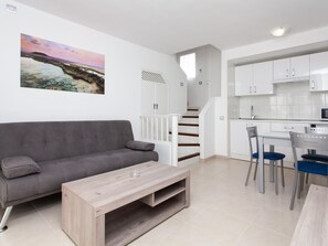 House | Private kitchen | Electric kettle, toaster, high chair - TAO Caleta Playa, Corralejo (La Oliva)