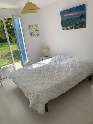 5 dormitorios, tabla de planchar con plancha, wifi y ropa de cama