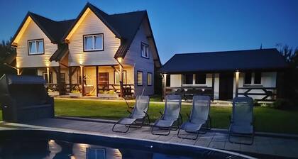 New Holiday Homes With a Swimming Pool, Rewal