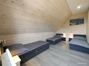 House | 3 bedrooms, bed sheets - Holiday Home in Rewal Near the Beach (Rewal)