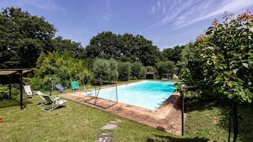 Villa | 4 bedrooms, Internet