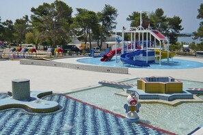 Apartment | Pool | Outdoor pool, a heated pool - Zaton Apartment With Shared Pool (Nin)