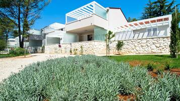 Apartment | Exterior