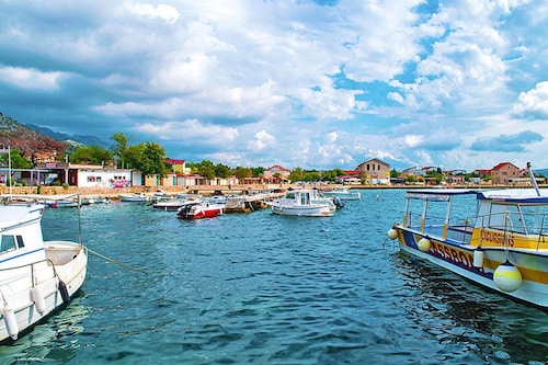 Holiday Home in Starigrad Near Paklenica Park