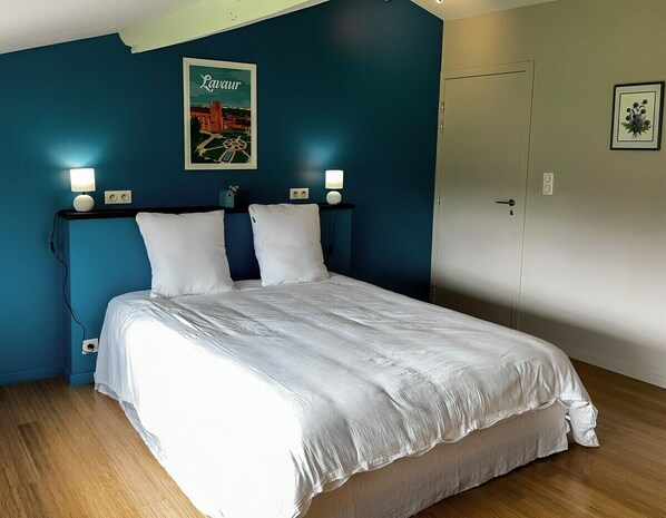 1 bedroom, iron/ironing board, travel cot, free WiFi