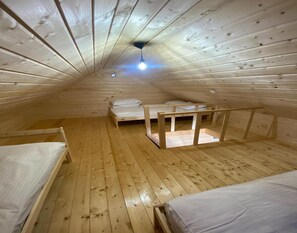 House | 1 bedroom, bed sheets - Bungalow in Dziwnow Near Baltic Sea (Dziwnów)