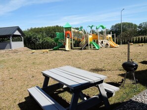 House | Exterior - Holiday Home in Dziwnowek by Sea and Lake (Kamien Pomorski)