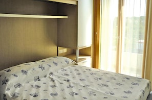 3 habitaciones y muebles diferentes 