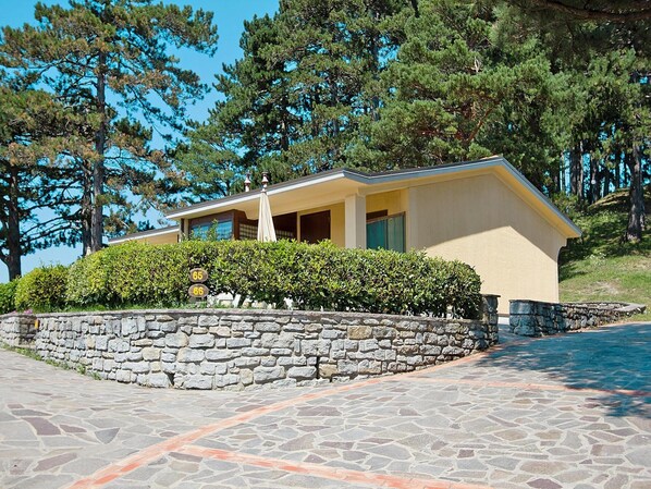Apartment | Exterior - Rustic Escape in Palazzuolo Stay (Palazzuolo sul Senio)