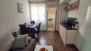 Living area - Holiday apartment with air conditioning (Krk)