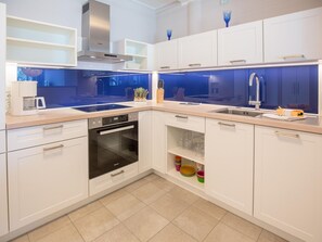 Apartment | Dapur peribadi | Kerusi tinggi 