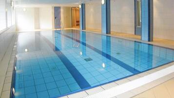 Apartment | Pool | Indoor pool, outdoor pool