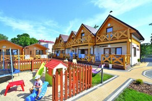 Bungalow | Exterior - One-story Holiday Homes Close to the Sea, Mielno (Mielno)