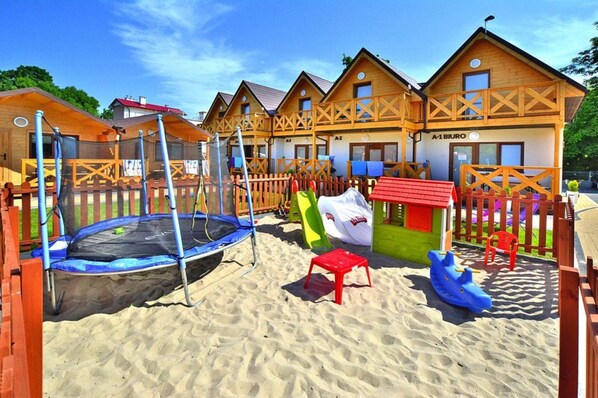 Bungalow | Property amenity