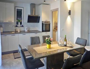 Rumah | Tempat makan