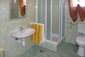 Apartment | Badezimmer
