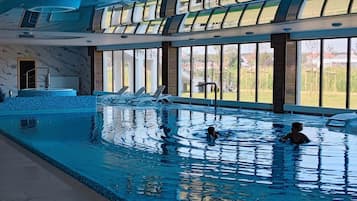 Apartment | Pool | Indoor pool, outdoor pool