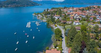 Cedar House Villa Few Minutes From Lake