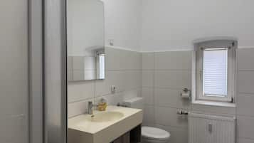 Apartment | Bathroom