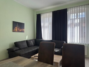 Apartment | Living room