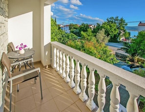 Apartment | Balcony - Apartment in Seline Near Paklenica Park (Starigrad)