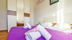 Apartment | Dining - Apartment in Seline Near Paklenica Park (Starigrad)